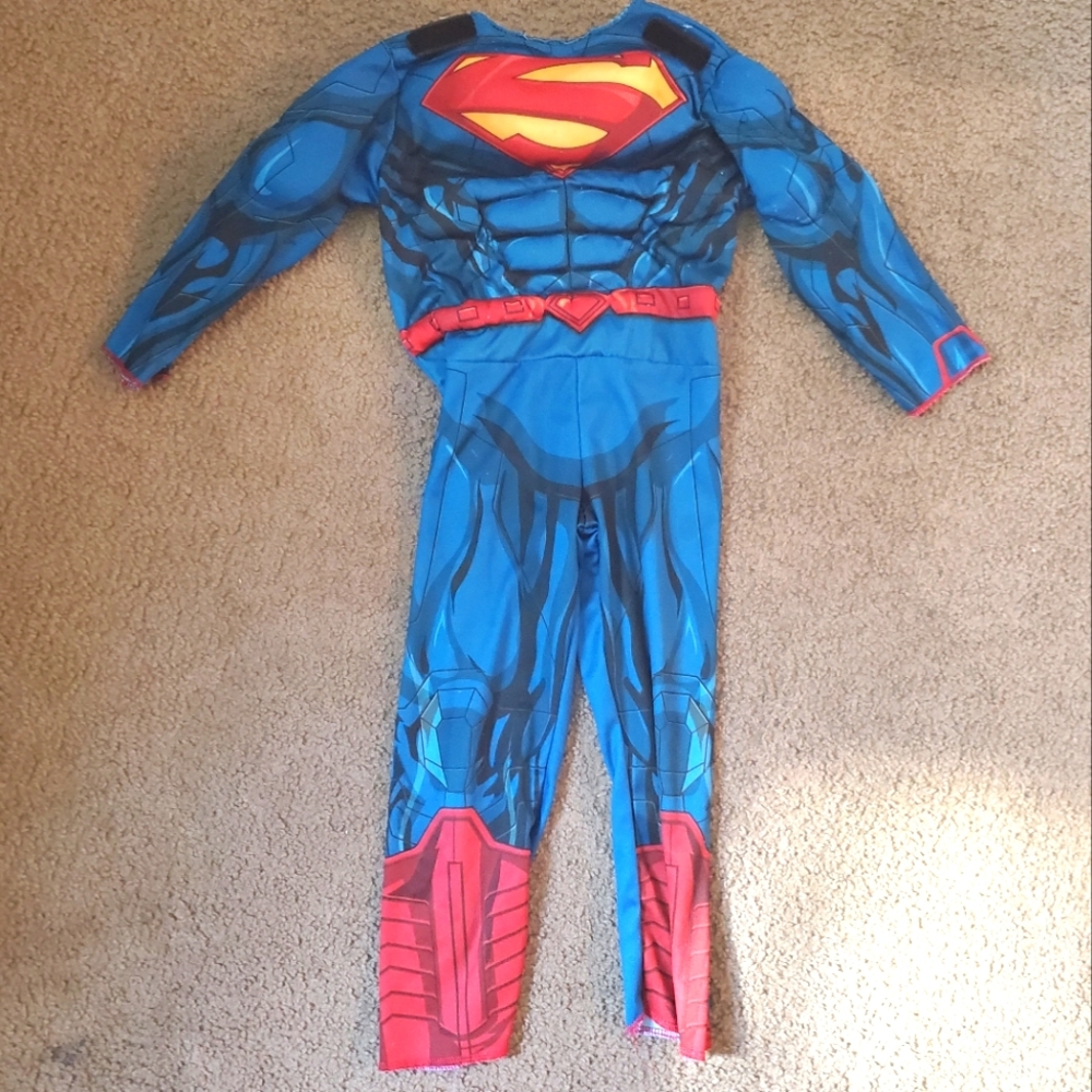 Superman Costume - no cape